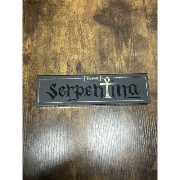 Serpentina Eyeshadow Palette For Crafts Paint Art Artist Discontinued KVD - Picture 1 of 5